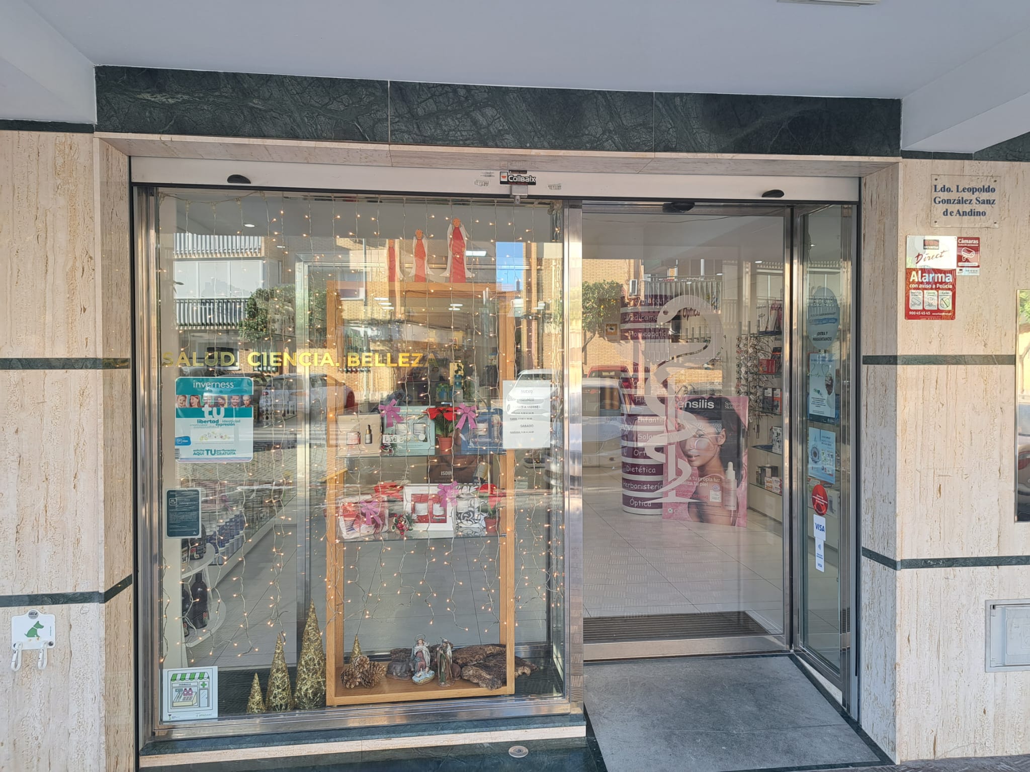 Farmacia La Moneda Dos Hermanas Sevilla imagen exterior Calle Ruiz Gijón 17 Dos Hermanas | Farmacia La Moneda